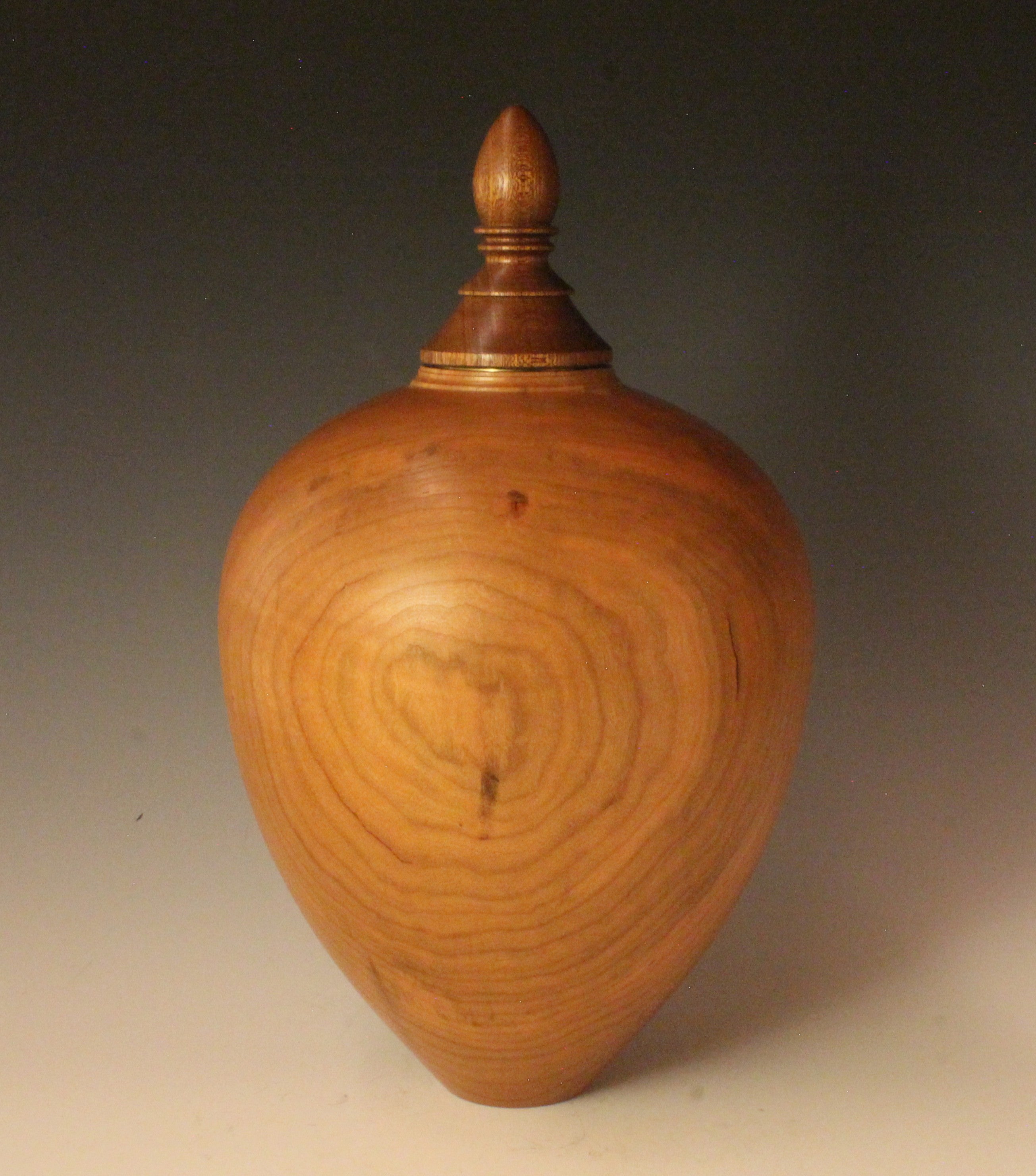 Maple Urn with Wenge top UR-02