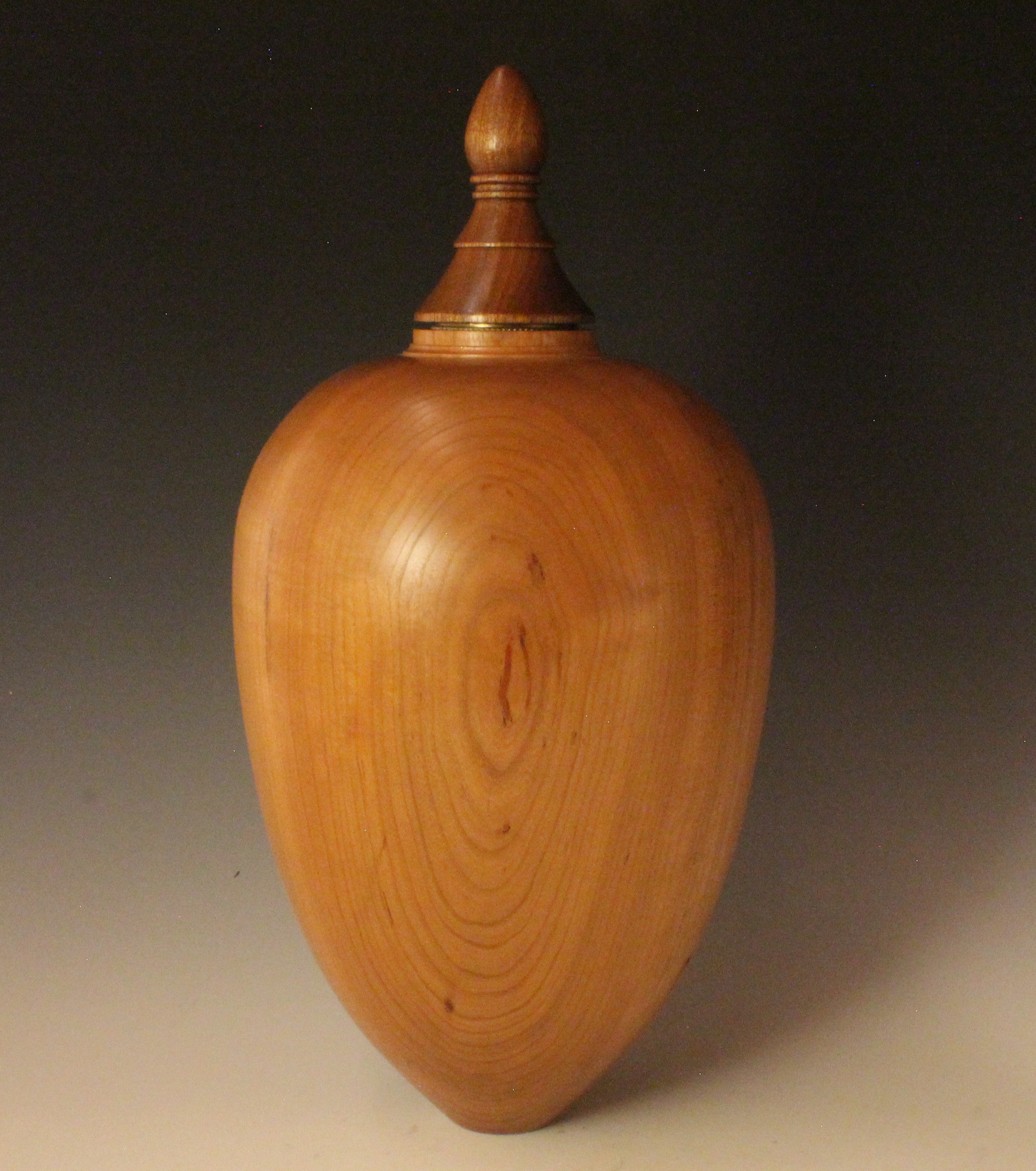 Maple Urn with Wenge top UR-03